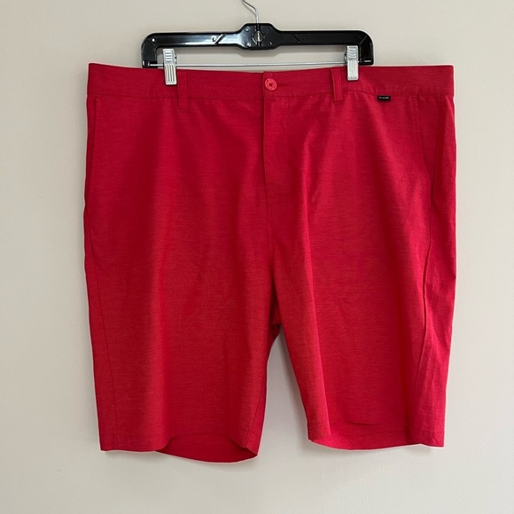 Travis Mathew Other - Travis Mathew Beck 10" Men's Performance Golf Shorts in Red, size 42